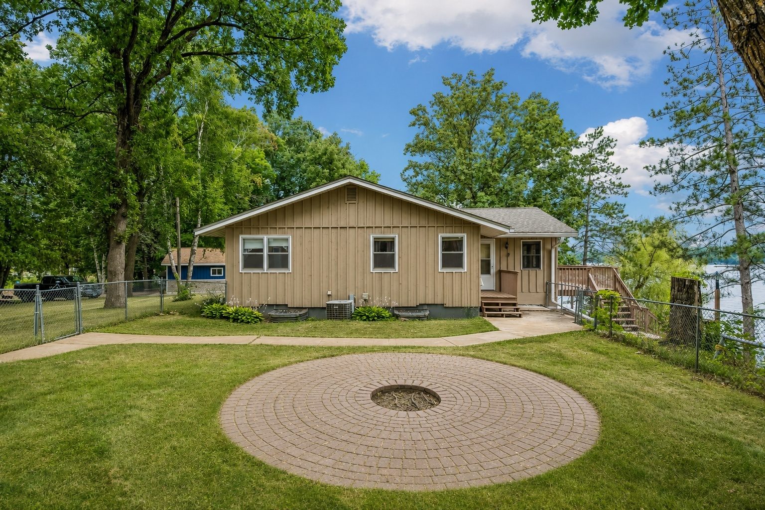 Front exterior at 16540 Edgewater Rd NE, Pine City, MN